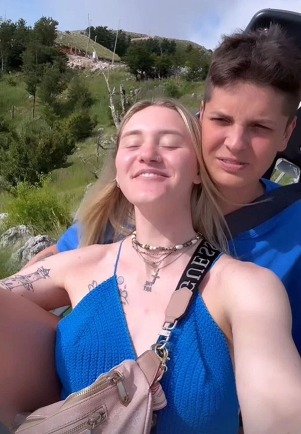 Yulia, 她在今年世, 嗑疯了 Yulia, 她在今年世, 嗑疯了